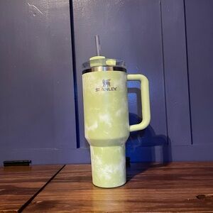 Stanley Green and White Tie Dye Tumbler with Handle. Limited Edition 2024.